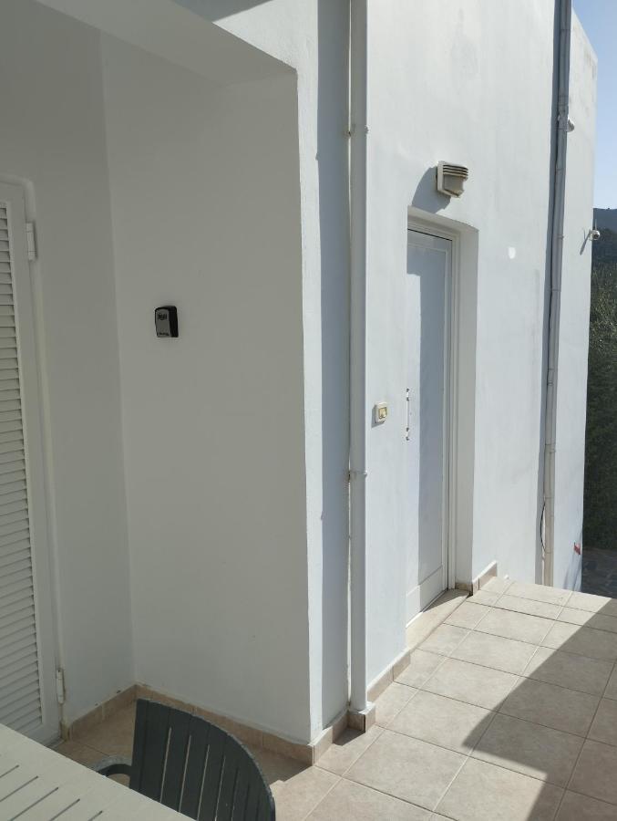 דירות אלמירידה Elios Apt.1 מראה חיצוני תמונה